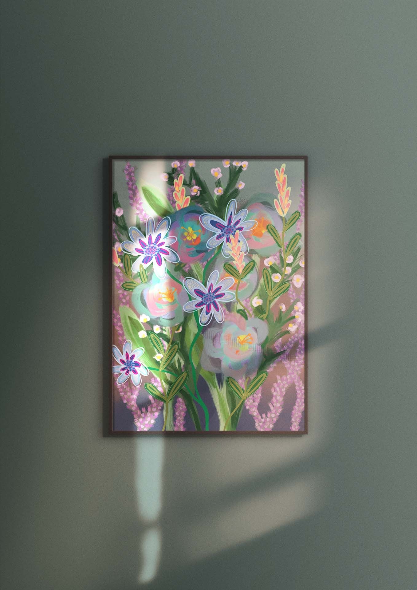 Art print van Studio LilaLine met een sierlijke wilde bloem in pastelkleuren – de illustratie toont een losse, organische bloemvorm in zachte tinten roze, paars, blauw en groen. De stijl is dromerig en natuurlijk, alsof de bloem net uit een veld is geplukt en op papier is vastgelegd. Perfect als poster aan de muur of elegant ingelijst in een lichte ruimte.