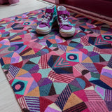deurmat Kaleidoscope met speels caleidoscoop-patroon vol dieren en insecten van Studio LilaLine