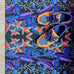 Op maat gemaakte droogloopmat Gooseberry in zwart en blauw met gestileerde bessenprint – grafische design deurmat voor binnen van Studio LilaLine