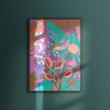 Art print van Studio LilaLine met een dromerige paardenbloem in tinten roze, paars en zachtgeel – de pluizige bloem is in detail uitgewerkt met stralende lijnen die een gevoel van lichtheid en zachtheid oproepen. De print heeft een poëtische uitstraling en is perfect voor aan de muur of in een stijlvolle lijst in een rustige ruimte.