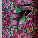 Droogloopmat Jungle Drum met tropische print in groen, roze en oranje van Studio LilaLine