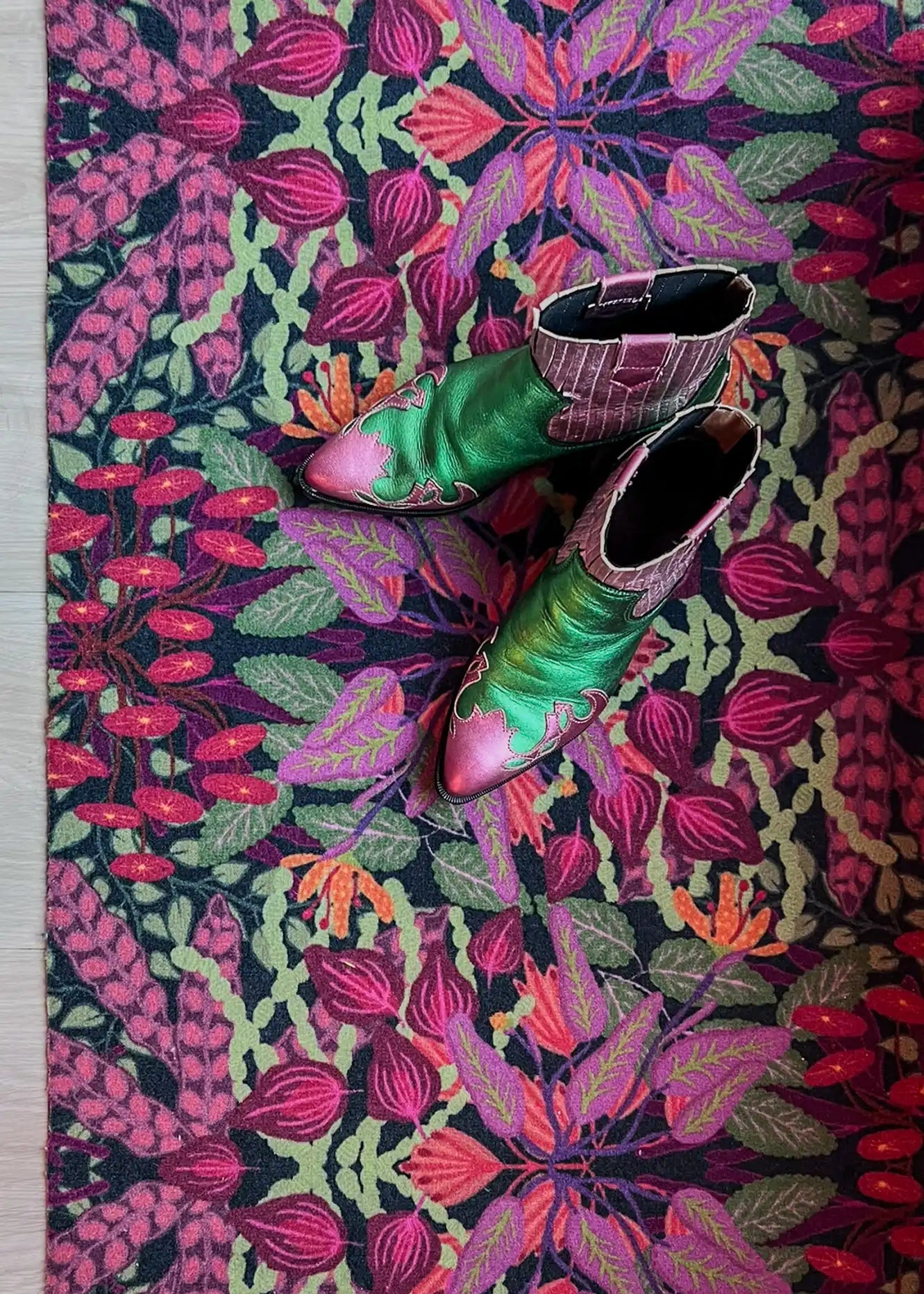 Droogloopmat Jungle Drum met tropische print in groen, roze en oranje van Studio LilaLine