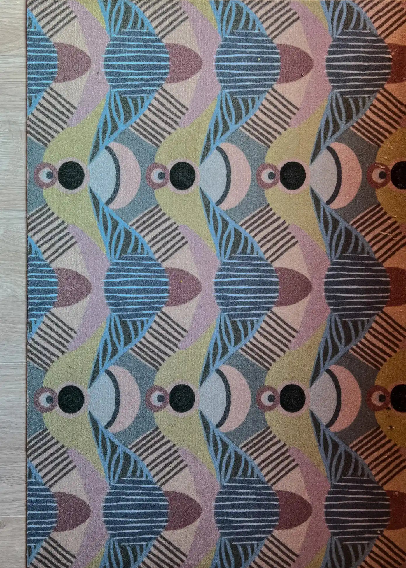 Op maat gemaakte droogloopmat Petit Déjeuner in zachte pasteltinten met ontbijtillustraties – lieve design deurmat voor binnen van Studio LilaLine